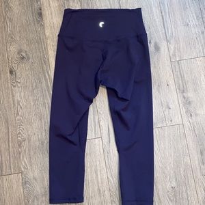 Navy Ascend Hi-Rise Capri 20"